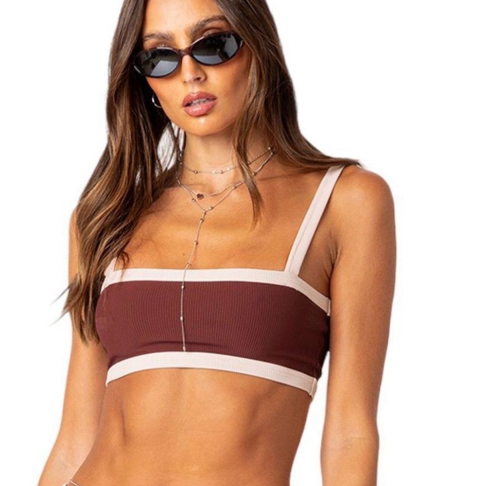Edikted  Sutton Crop Top Pink Burgundy
Size Small Festival Casual Trendy Rave